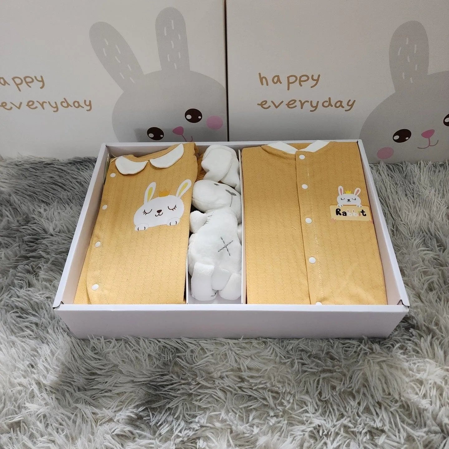 Bunny Design Newborn Baby Gift Set - Bear Hugs