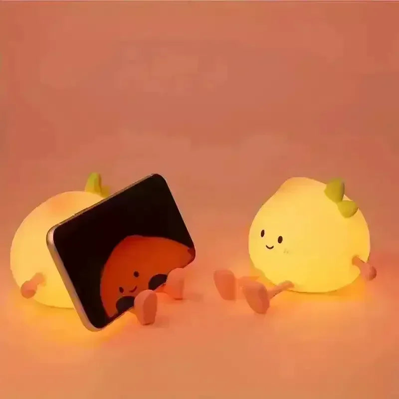 Adorable 2-in-1 Squishy Tomato Light - Bear Hugs