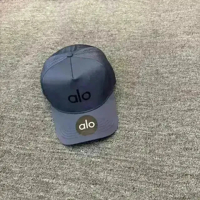 Alo Sun Protect Outdoor Cap - Bear Hugs