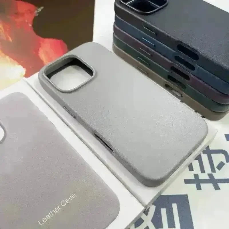 Apple Leather MagSafe Case (For iPhones) - Bear Hugs