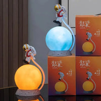 Astronaut on Moon Night Lamp - Bear Hugs
