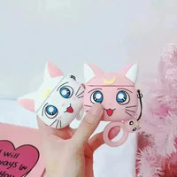 B&W Cat Case (For Airpods) - Bear Hugs