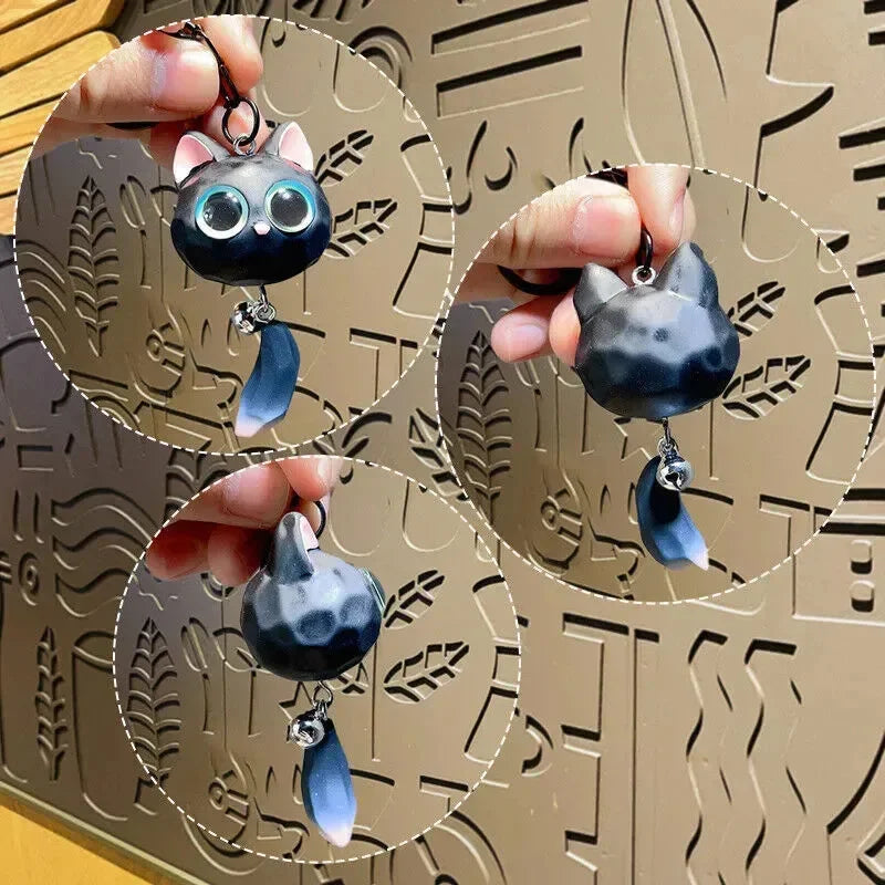 Big Eye Cat Head Keychain - Bear Hugs