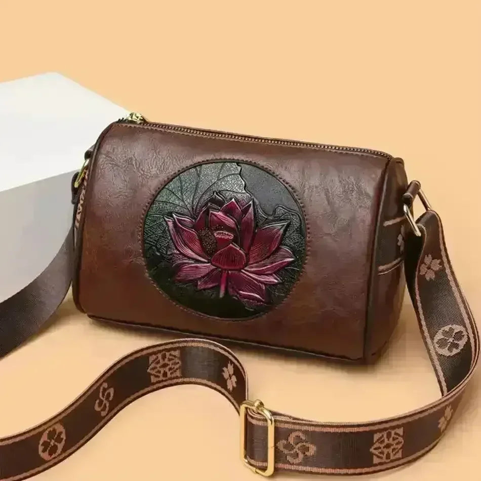 Casual Retro Soft Leather Handbag - Bear Hugs