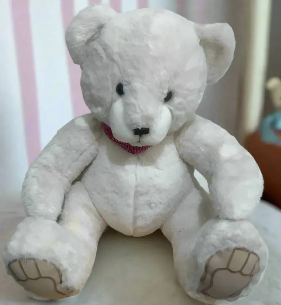 Charlie Bears Birthday Bear (55 cm) - Bear Hugs
