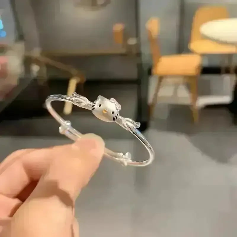 Charming Hello Kitty Bracelet - Bear Hugs