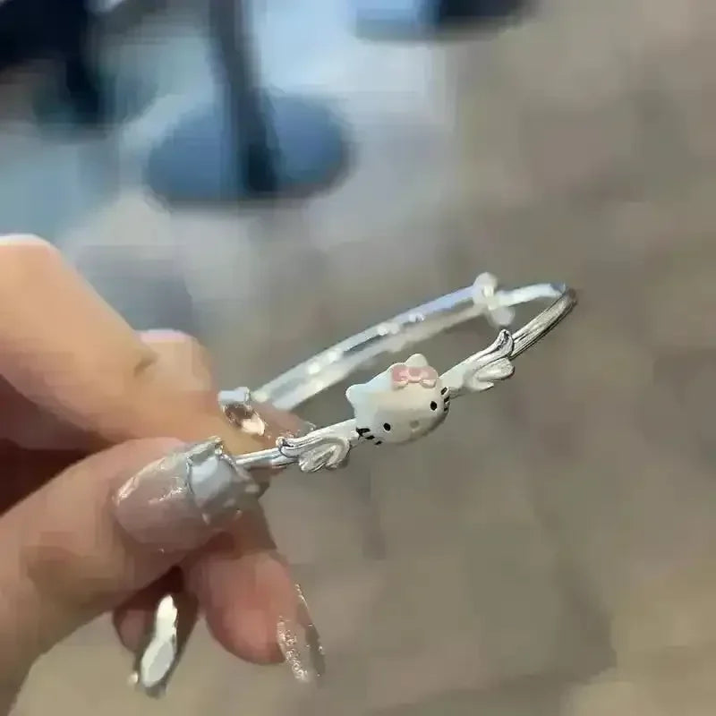 Charming Hello Kitty Bracelet - Bear Hugs