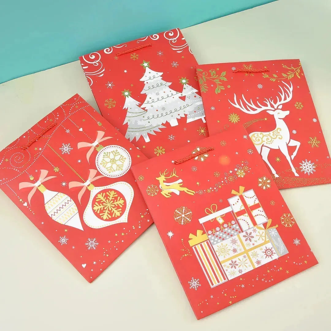 Christmas Theme Paper Gift Bag - Bear Hugs