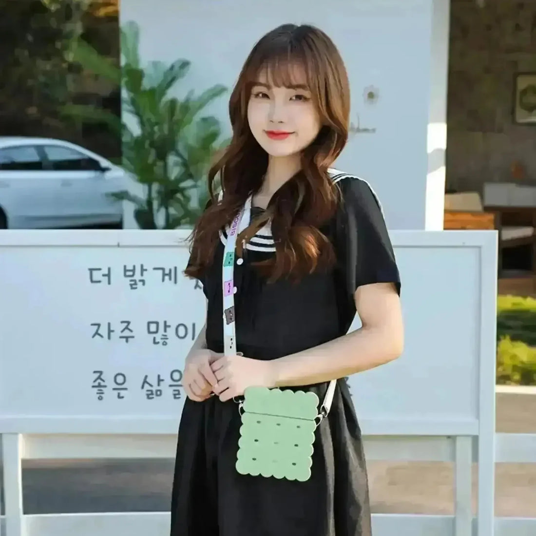 Cookie Shaped Bottle (380 ml) - Bear Hugs