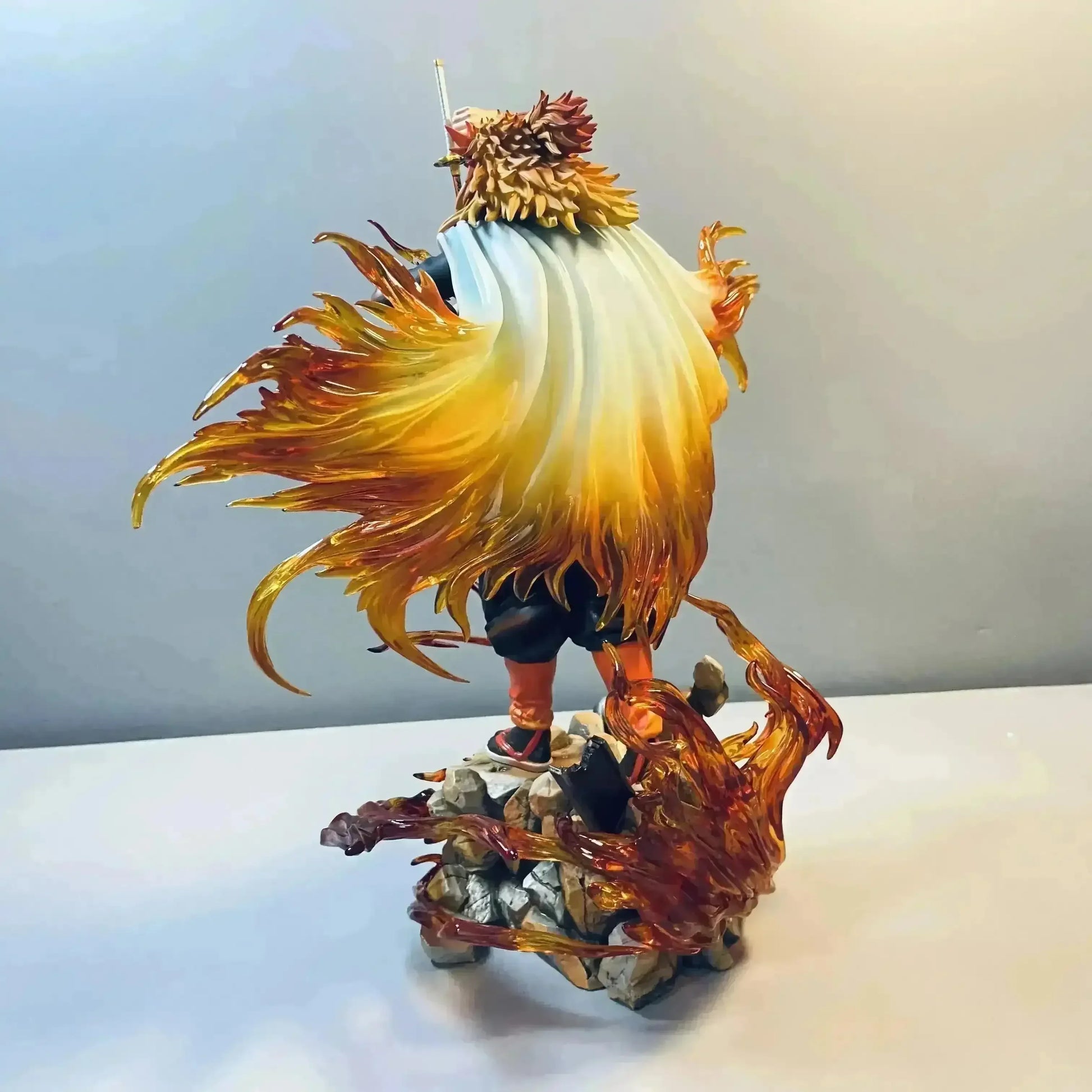 Demon Slayer Kyoujurou Action Figurine (30 cm) - Bear Hugs