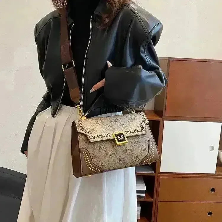 Designer M Korean Handbag - Bear Hugs