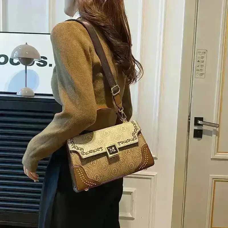 Designer M Korean Handbag - Bear Hugs