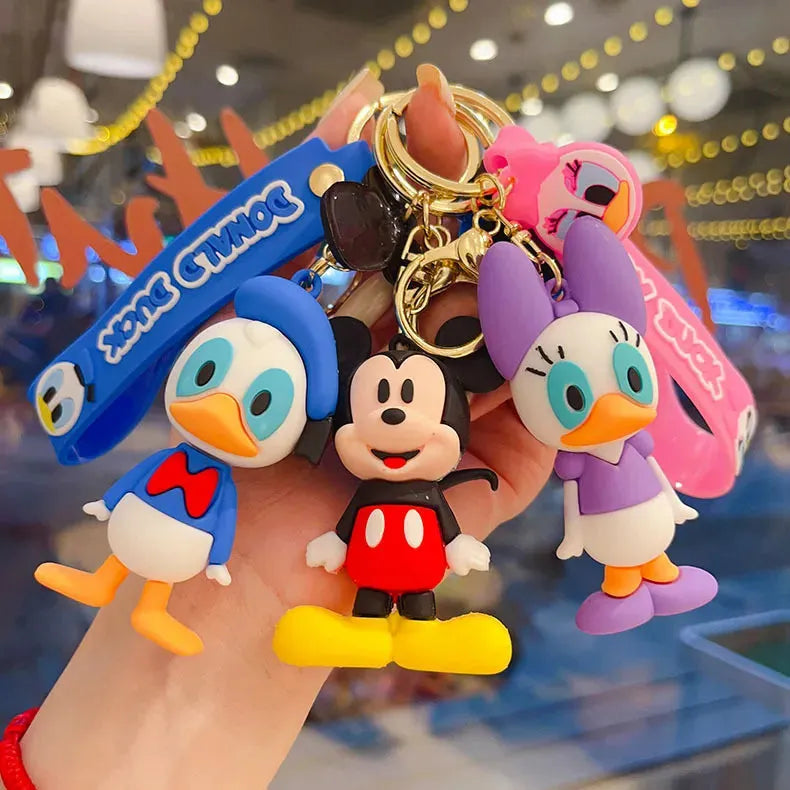 Disney Mickey and Friends 3D Keychain - Bear Hugs