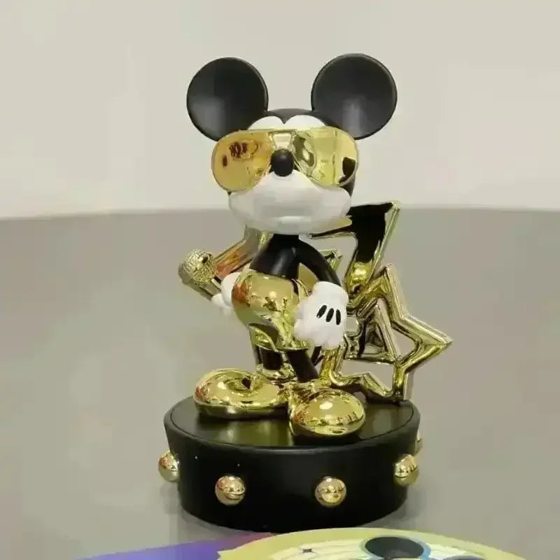 Disney Mickey And Friends Superstar Series Blind Box - Bear Hugs