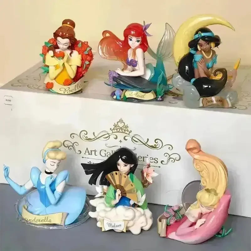 Disney Princess Art Gallery Series Blind Box - Bear Hugs