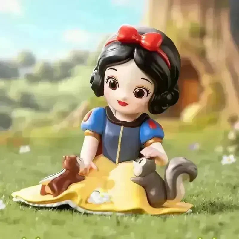 Disney Snow White Classic Series Blind Box - Bear Hugs