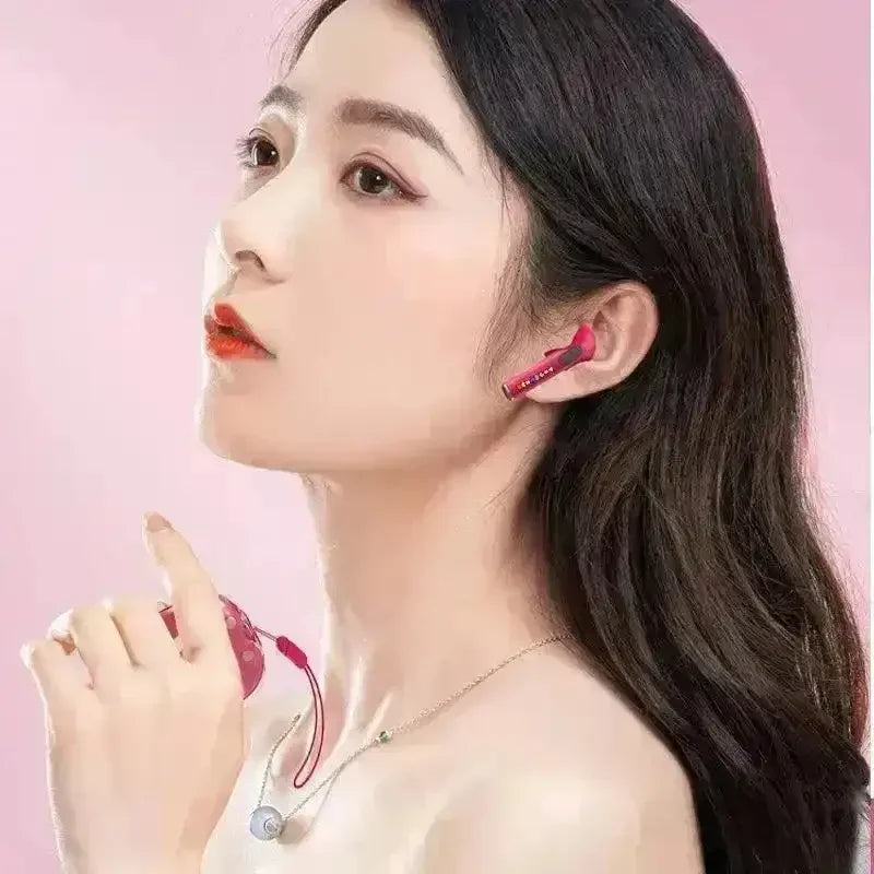 Disney Tsum Tsum E66 Bluetooth Wireless Earphones - Bear Hugs