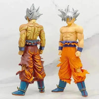 Dragon Ball Z Ultra Instinct Goku Figurine (30 cm) - Bear Hugs