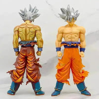 Dragon Ball Z Ultra Instinct Goku Figurine (30 cm) - Bear Hugs