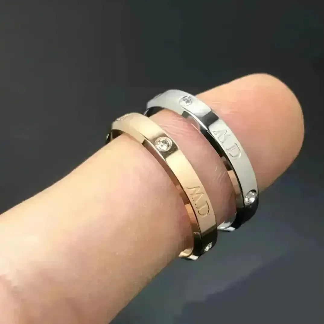 DW Chic Minimal Ring - Bear Hugs