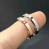 DW Chic Minimal Ring - Bear Hugs