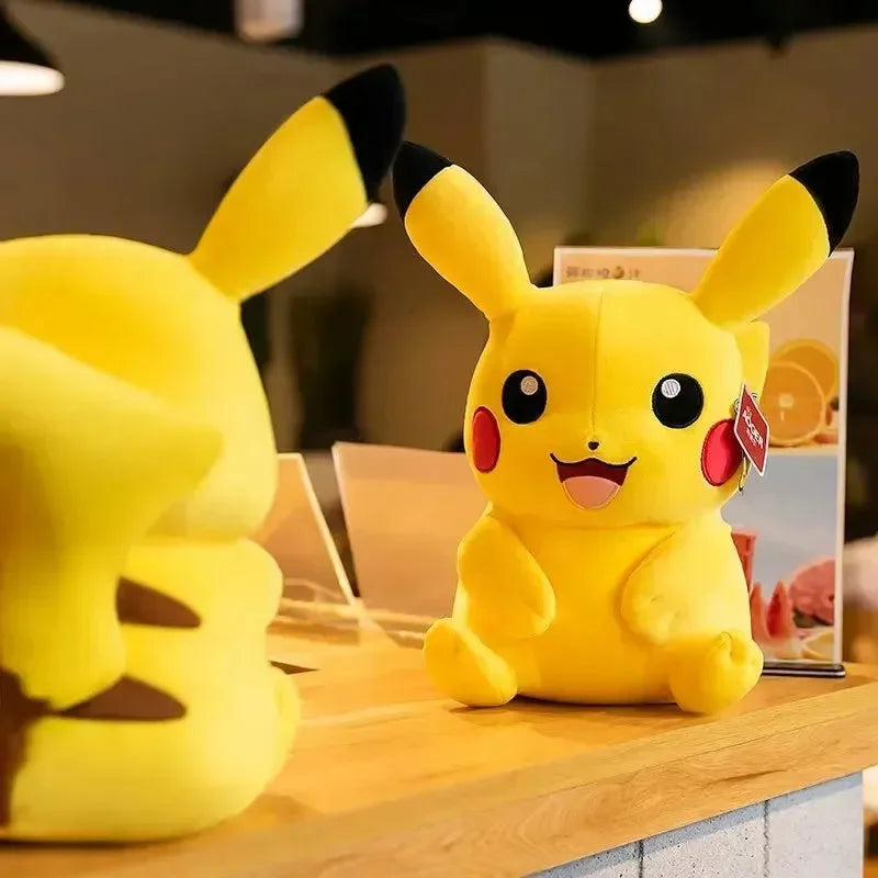 Electric Smile Pikachu Plushie (45 cm) - Bear Hugs