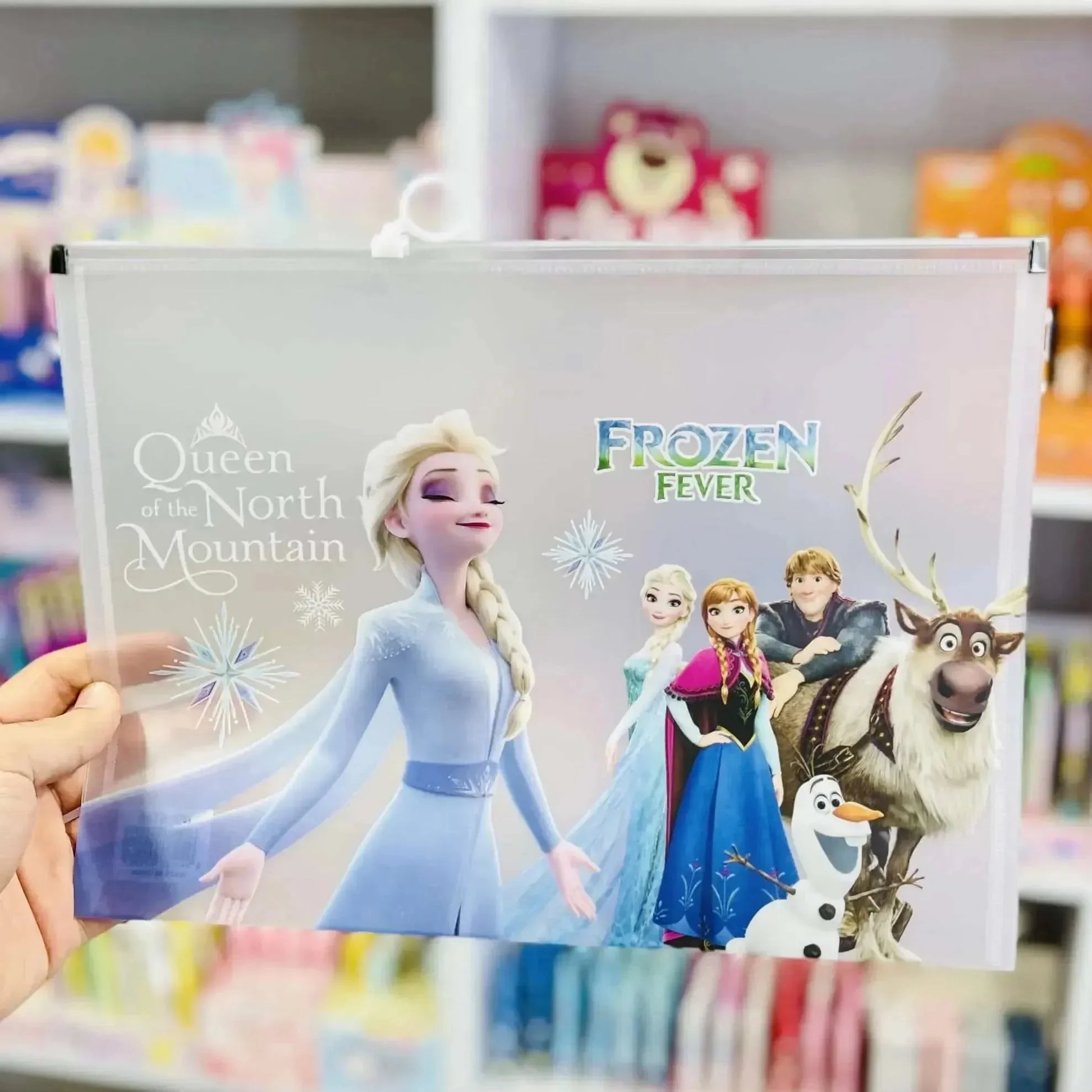 Frozen Frosty Files A4 Pouch - Bear Hugs