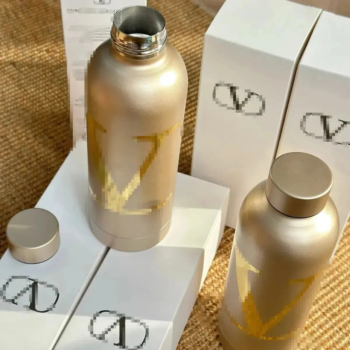 Gilded Grandeur Big V Bottle (500 ml) - Bear Hugs