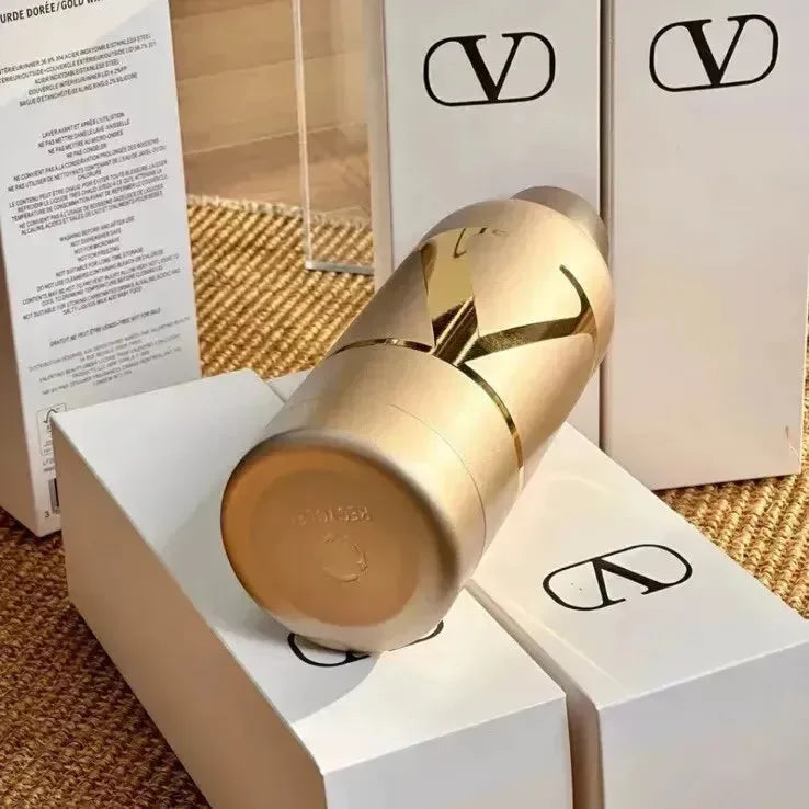 Gilded Grandeur Big V Bottle (500 ml) - Bear Hugs