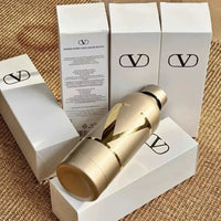 Gilded Grandeur Big V Bottle (500 ml) - Bear Hugs