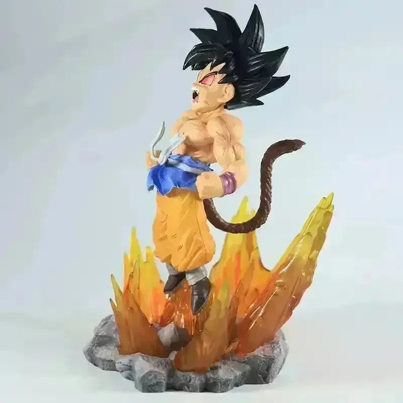 Goku Super Saiyan Action Figure (19 cm) - Bear Hugs