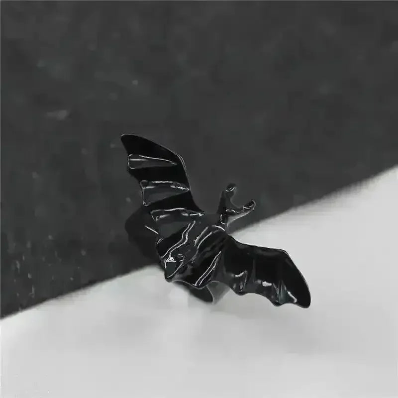 Gothic Bat Ring - Bear Hugs