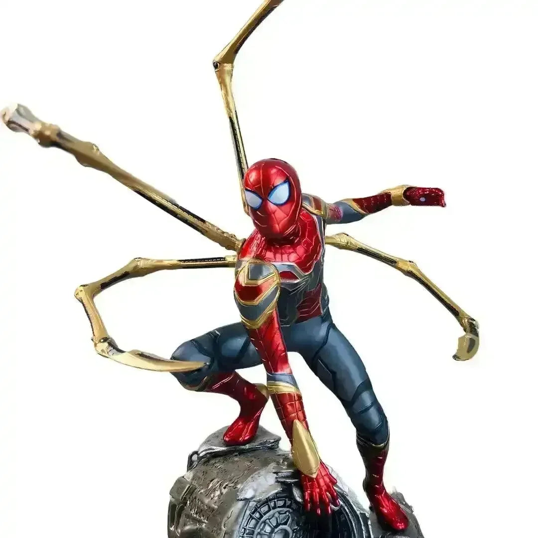 Hasbro Marvel Spiderman Action Figurine (18 cm) - Bear Hugs
