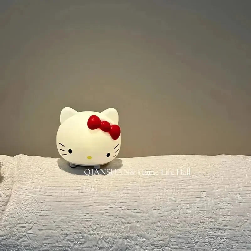 Hello Kitty Mini Silicon Lamp - Bear Hugs