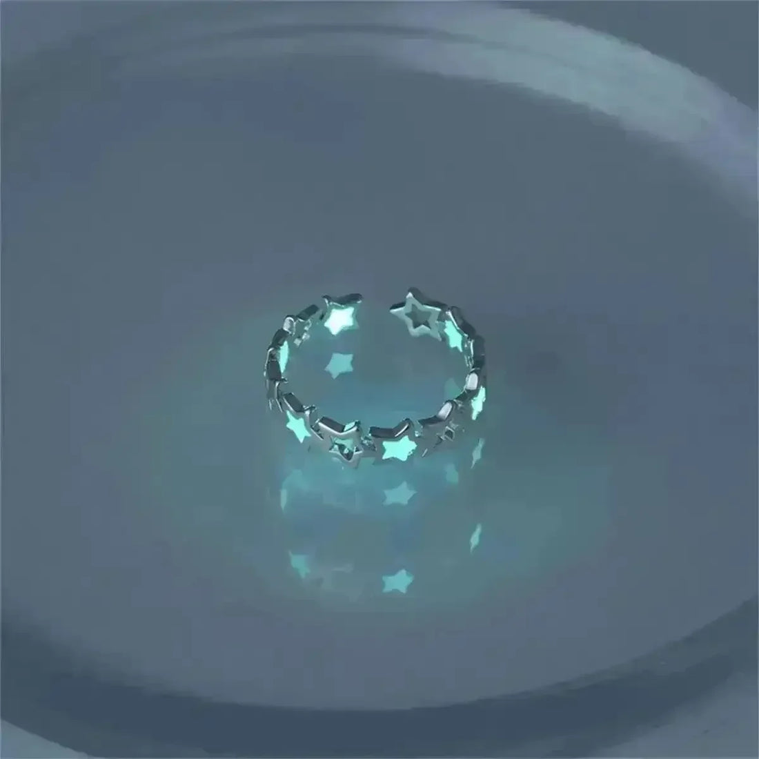 Hollow Star Luminous Ring - Bear Hugs