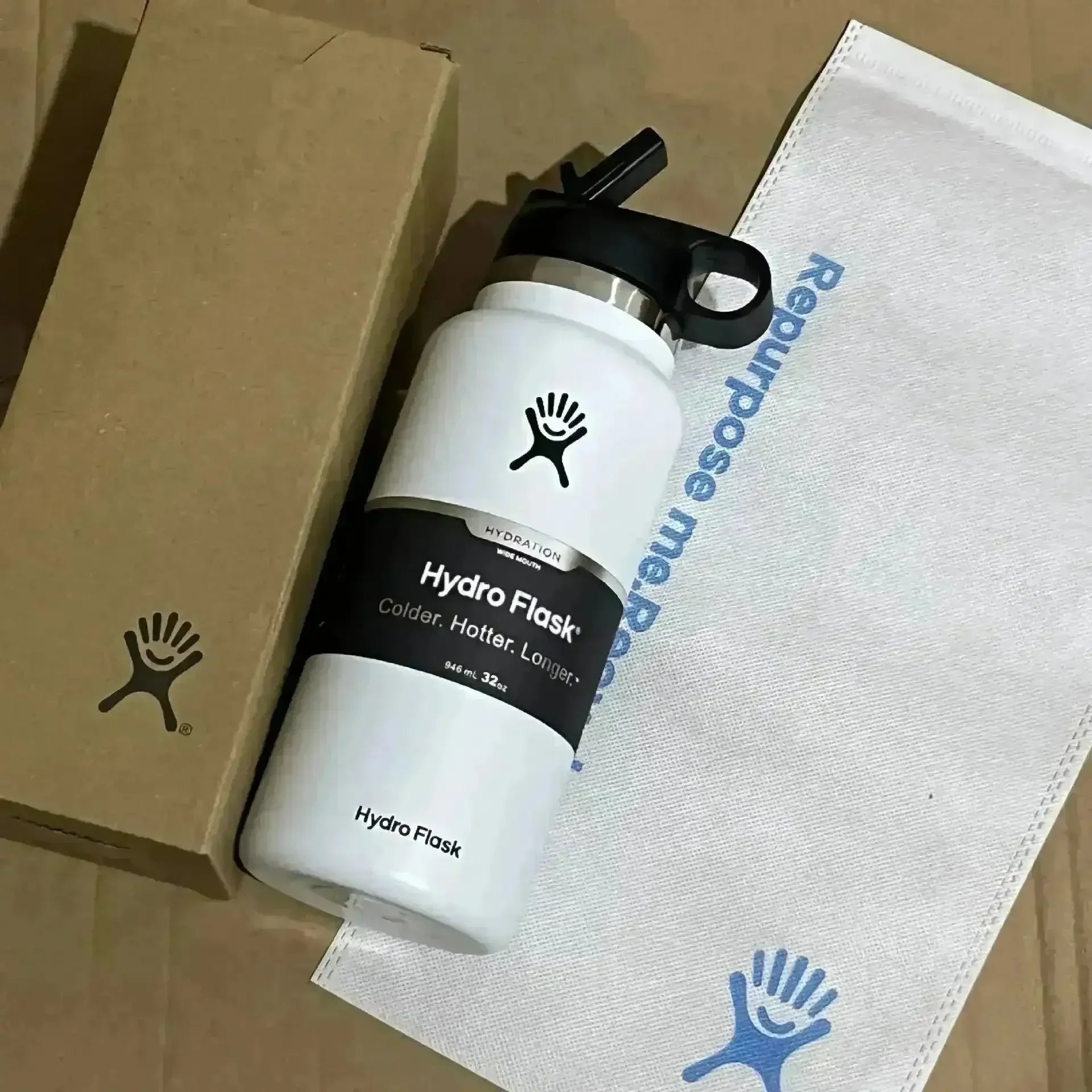 Hydroflask Wide Mouth Insulated Bottle (40 oz) - Bear Hugs