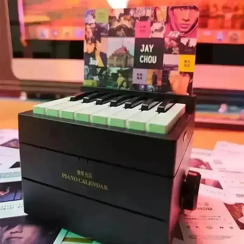 Jay Chou Playable Piano Desk Calendar with Musical Sheets - Bear Hugs