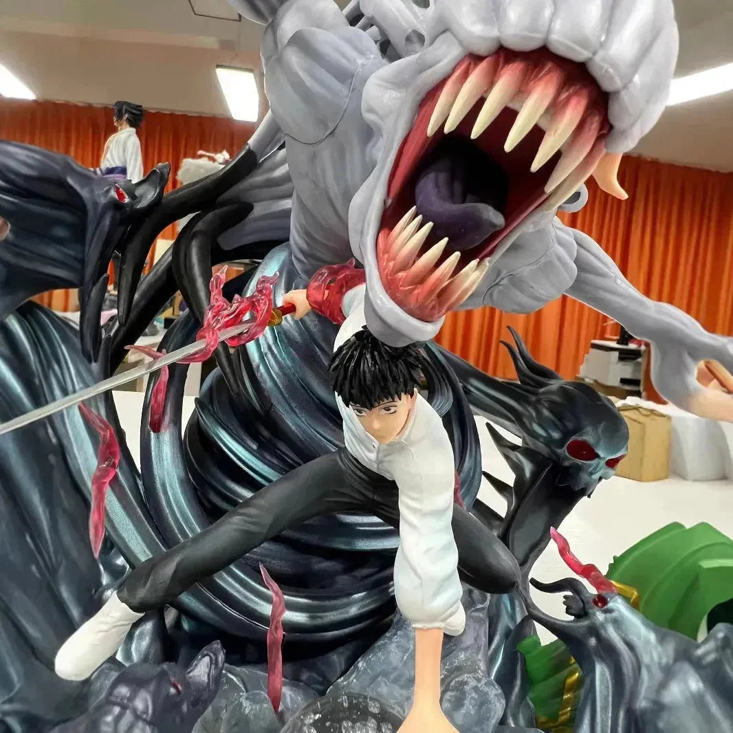 Jujutsu Kaisen Cursed Embrace Yuta Okkotsu Statue (29 cm) - Bear Hugs