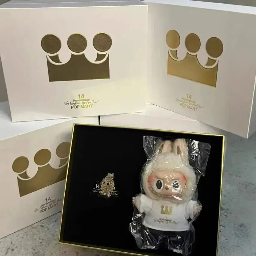 Labubu 14th Anniversary Commemorative Plush Pendant - Bear Hugs