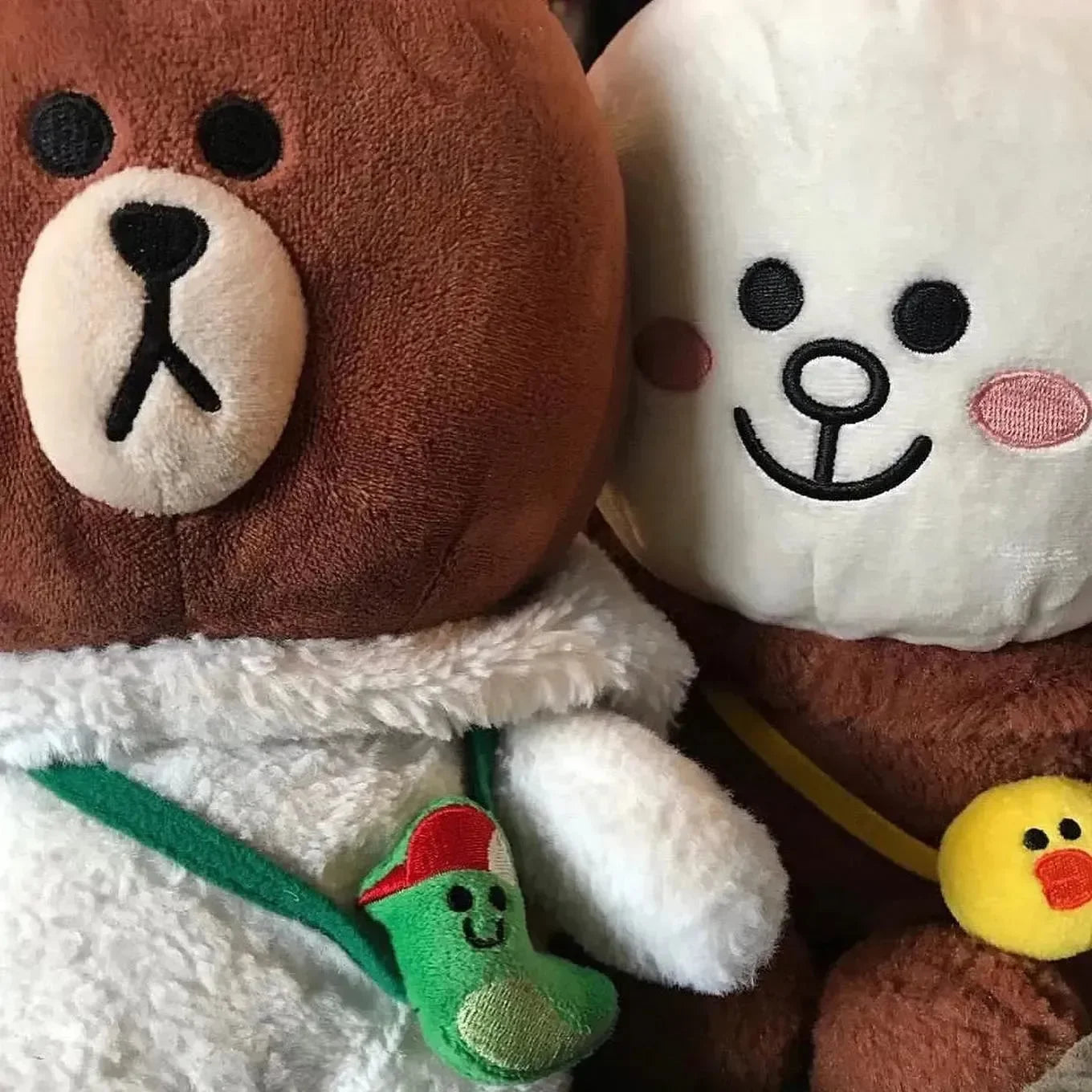 LINE Capital Bear Plushies (25 cm) - Bear Hugs