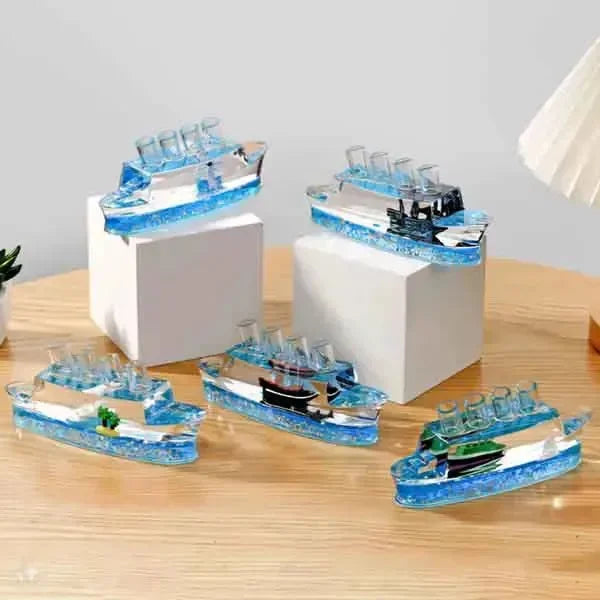 Liquid Motion Floating Oil Glass Pen Holder - Bear Hugs