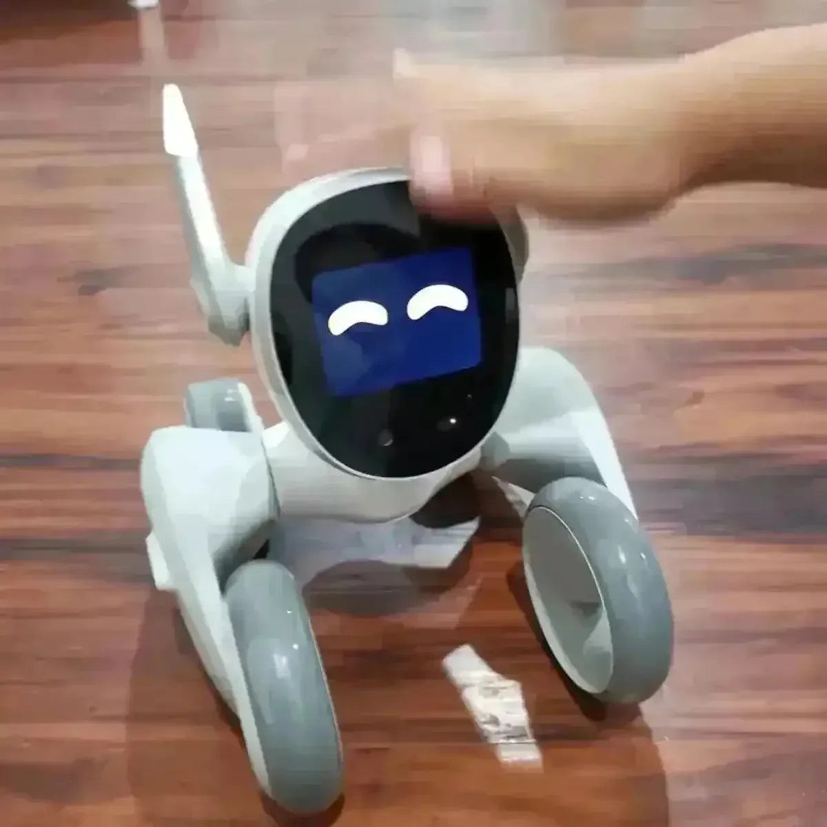 Loona Smart AI Petbot - Bear Hugs