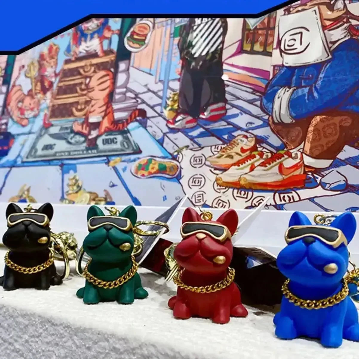 Luxurious Bulldog 3D Keychain - Bear Hugs