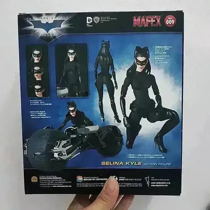 Mafex No. 009 Catwoman Action Figurine Mafex No. 009 Catwoman Action Figurine