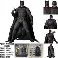 MAFEX No.056 Justice League Batman Action Figure - Bear Hugs