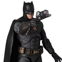 MAFEX No.056 Justice League Batman Action Figure - Bear Hugs