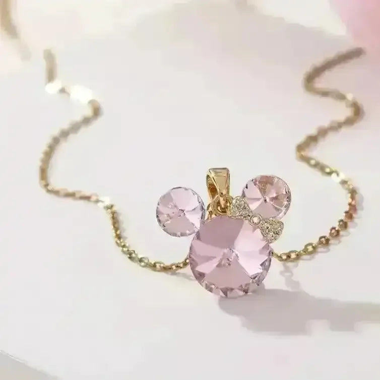 Majestic Minnie Pendant - Bear Hugs