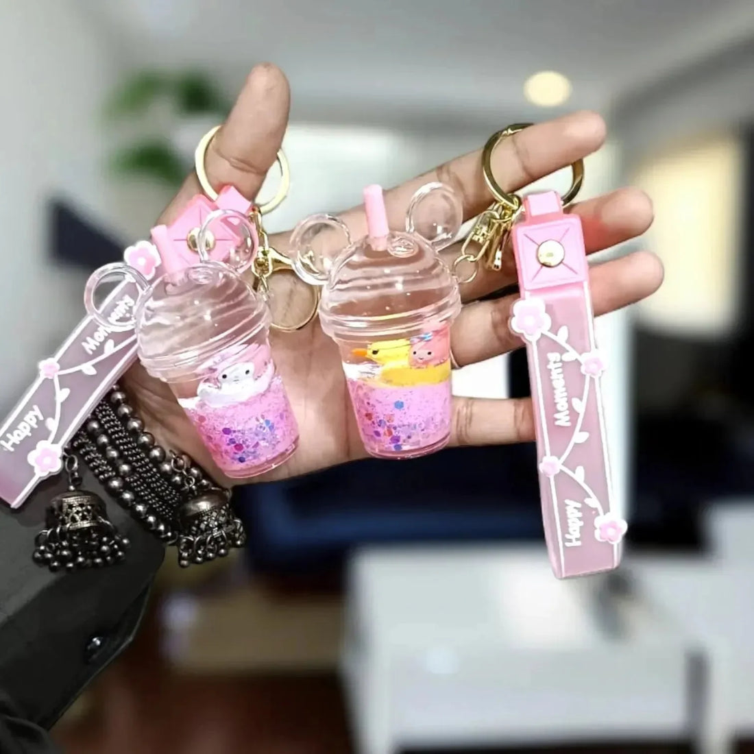 Mickey Tumbler Liquid Keychain - Bear Hugs