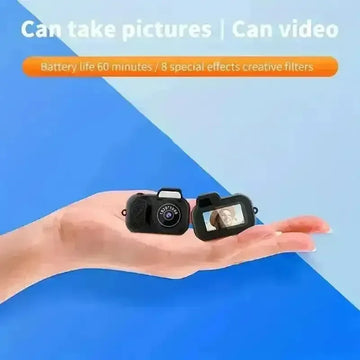 Mini Digital Camera Keychain - Bear Hugs