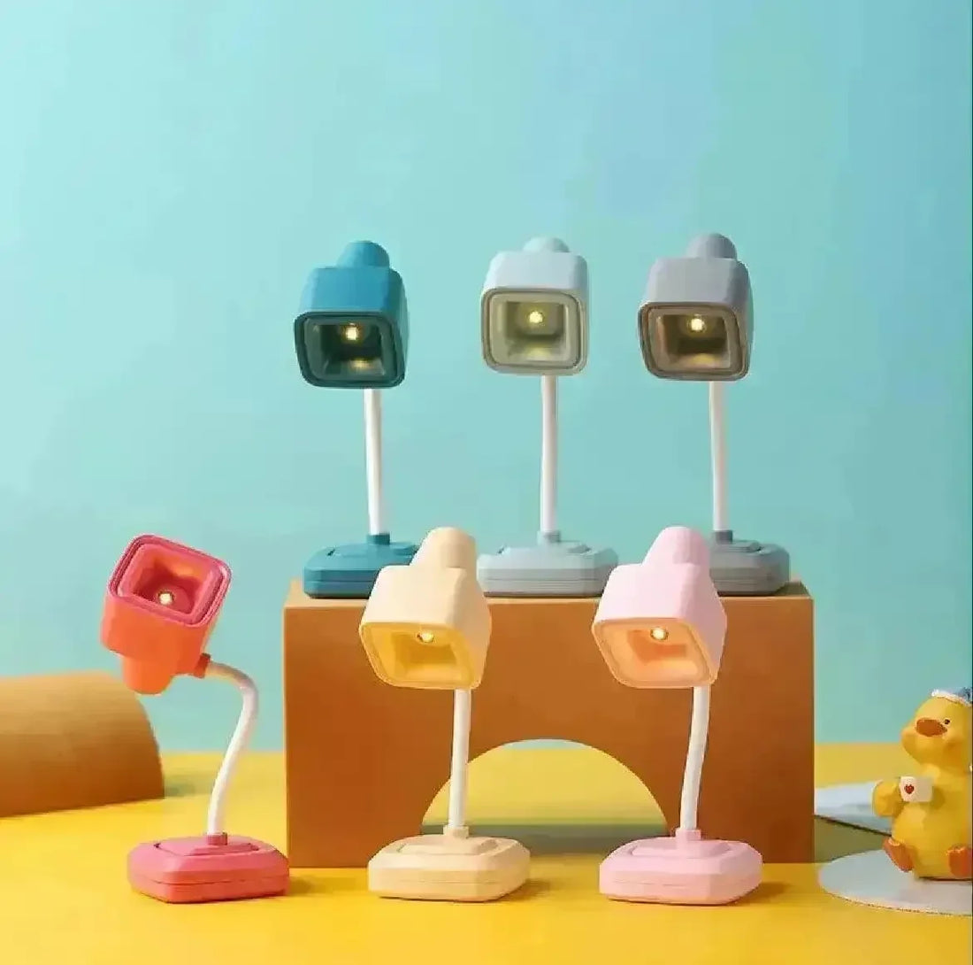 Mini Square Magnetic LED Desk Lamp - Bear Hugs